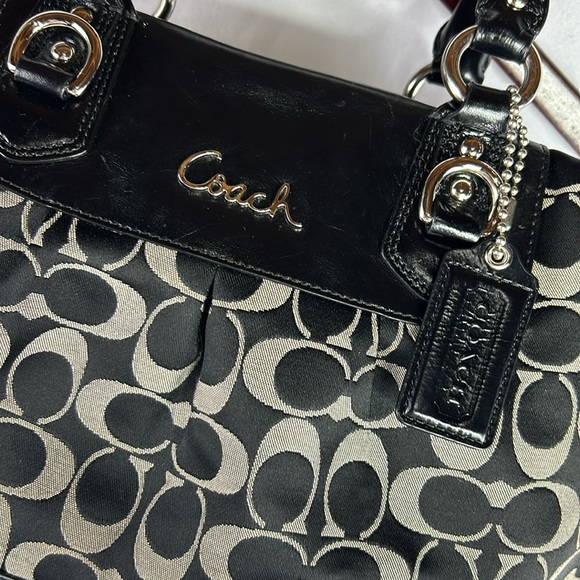 Black Coach bag - Picture 2 of 8